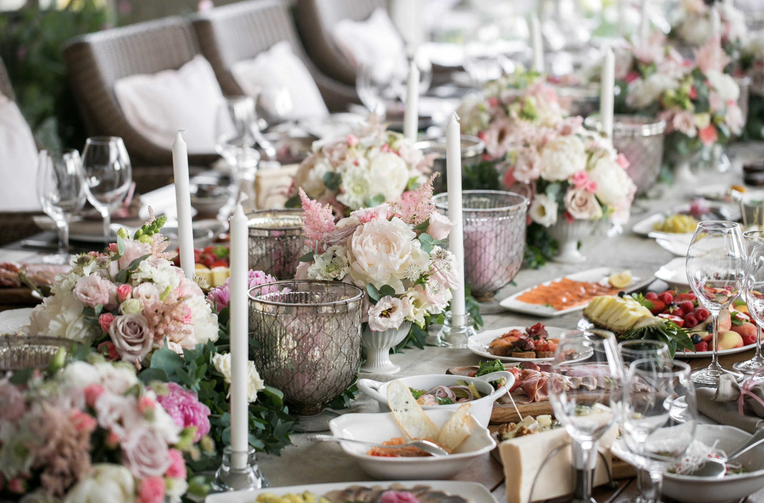 You are currently viewing Transform Your Wedding Reception into an Unforgettable Experience: Creative Ideas for Food, Drinks, Entertainment, and Activities