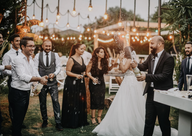 Read more about the article Navigating the Nuances of Wedding Etiquette: A Comprehensive Guide for Couples, Guests, and Wedding Party