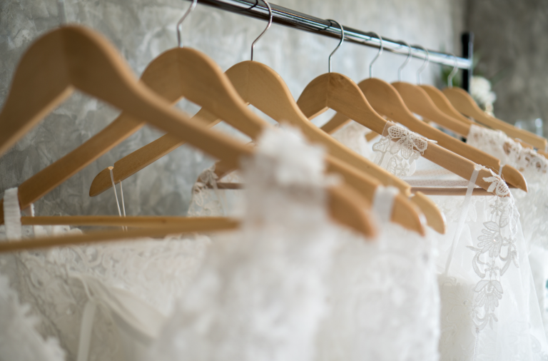 Read more about the article Wedding Attire: A Guide to Choosing Your Perfect Look
